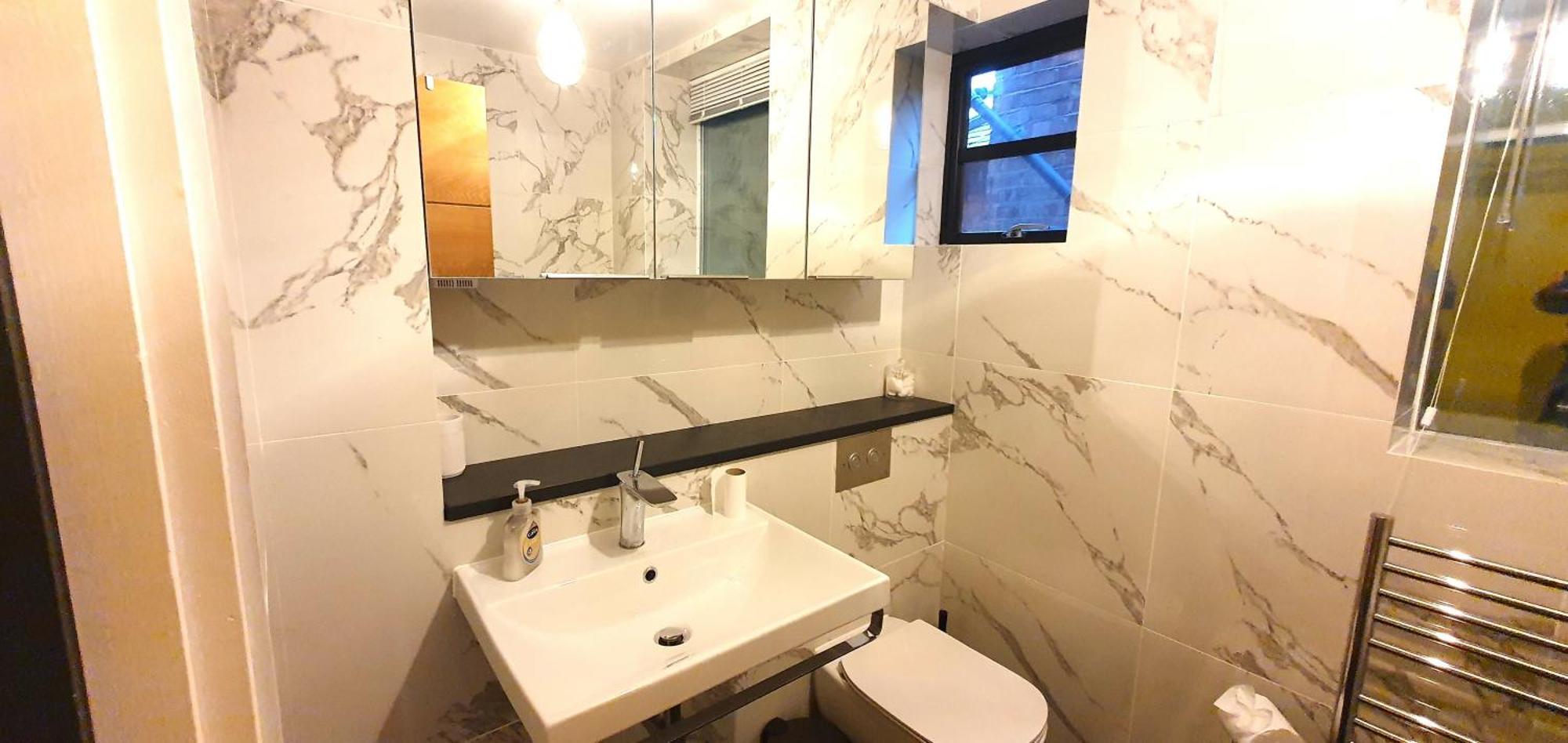 Cozy Retreat Near Snaresbrook Station Apartment *